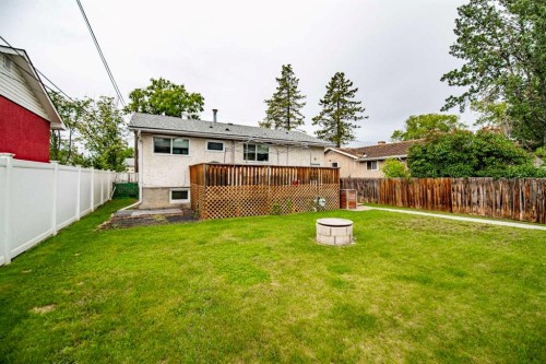 5903 56 Avenue, Red Deer, AB 