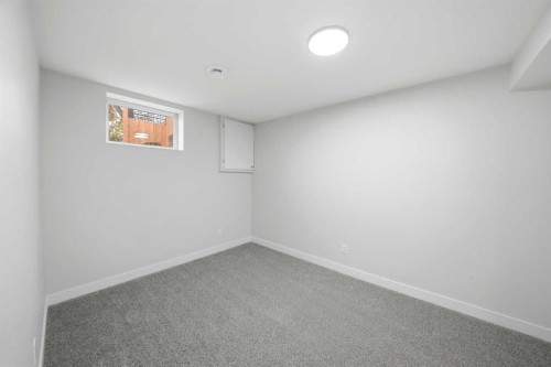105 Cunningham Crescent, Red Deer, AB - Indoor Photo Showing Other Room