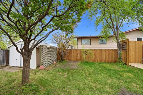 105 Cunningham Crescent, Red Deer, AB - Outdoor