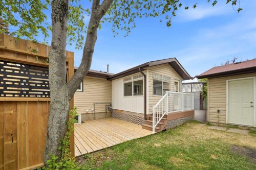 105 Cunningham Crescent, Red Deer, AB - Outdoor