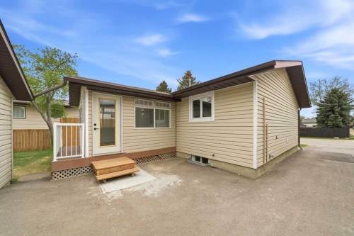 105 Cunningham Crescent, Red Deer, AB - Outdoor With Exterior