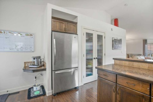 124 Vincent Close, Red Deer, AB 