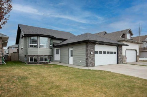 124 Vincent Close, Red Deer, AB 