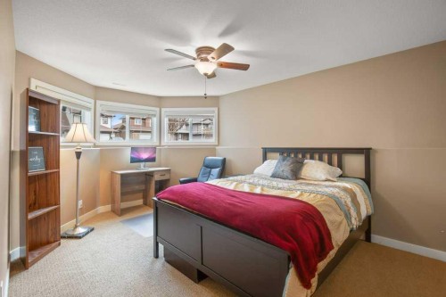 124 Vincent Close, Red Deer, AB 