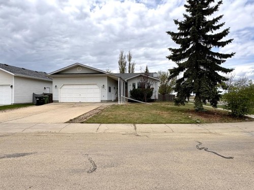 5310 67 Street  Camrose, AB T4V 4M1