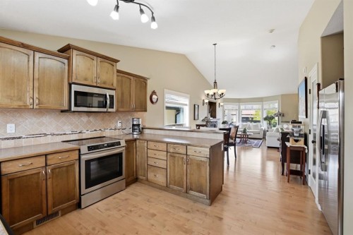 114 Stephenson Crescent, Red Deer, AB - Indoor Photo Showing Kitchen With Stainless Steel Kitchen