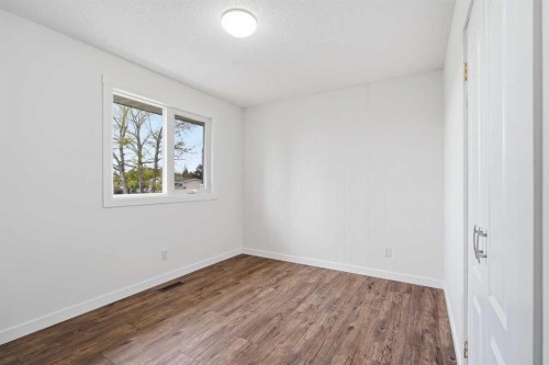 35 Ayers Avenue, Red Deer, AB 