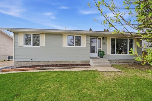 35 AYERS Avenue  Red Deer, AB T4S 1S5