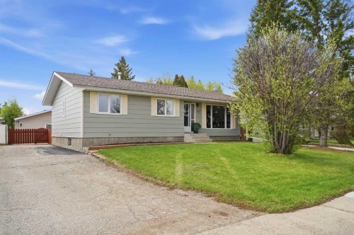 35 Ayers Avenue, Red Deer, AB 