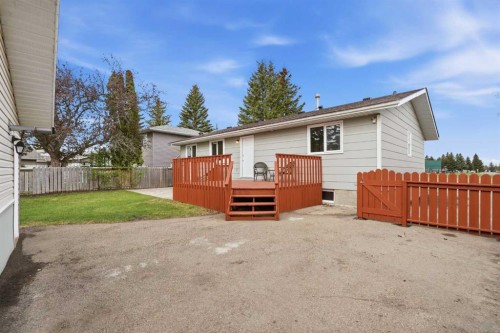 35 Ayers Avenue, Red Deer, AB 