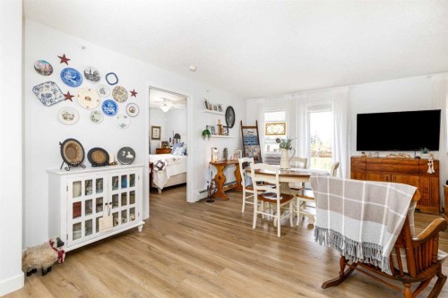 326-56 Carroll Crescent, Red Deer, AB - Indoor Photo Showing Dining Room