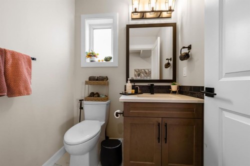 3702 76 Street, Camrose, AB - Indoor Photo Showing Bathroom