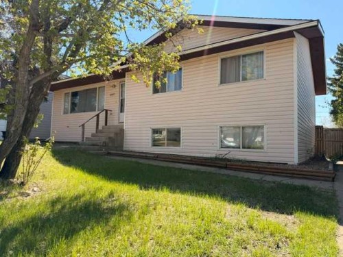 4807 47 Street  Hardisty, AB T0B 1V0