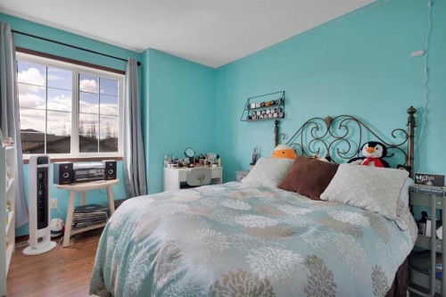 156 Oswald Close, Red Deer, AB - Indoor Photo Showing Bedroom
