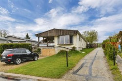 36 Hearthstone Drive Lacombe, AB T4L 1P6