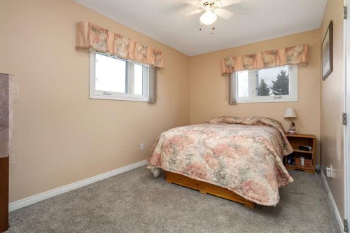 48107 Range Road 220, Rural Camrose County, AB - Indoor Photo Showing Bedroom