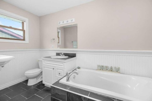 65 Wiltshire Boulevard, Red Deer, AB 