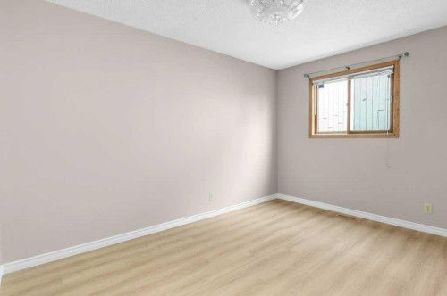 65 Wiltshire Boulevard, Red Deer, AB 