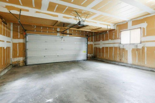 65 Wiltshire Boulevard, Red Deer, AB 