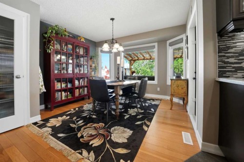 112 Denison Crescent, Red Deer, AB - Indoor Photo Showing Dining Room