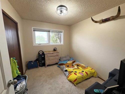 5602 47 Avenue West, Forestburg, AB - Indoor Photo Showing Other Room