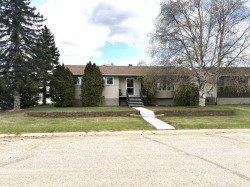 5602 47 Avenue WEST Forestburg, AB T0B 1N0