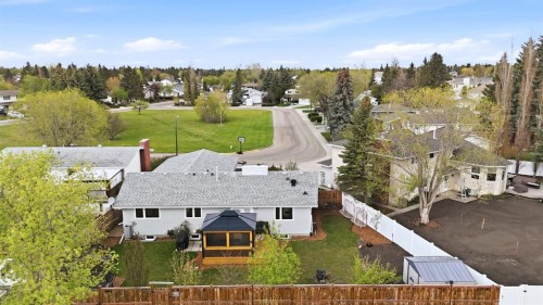 60 Anquetel Close, Red Deer, AB - Outdoor