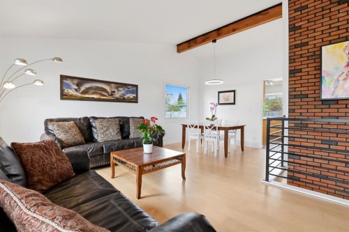 60 Anquetel Close, Red Deer, AB - Indoor Photo Showing Living Room