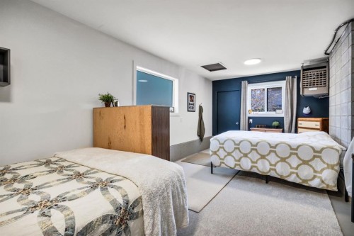 2021 112A Street, Edmonton, AB - Indoor Photo Showing Bedroom