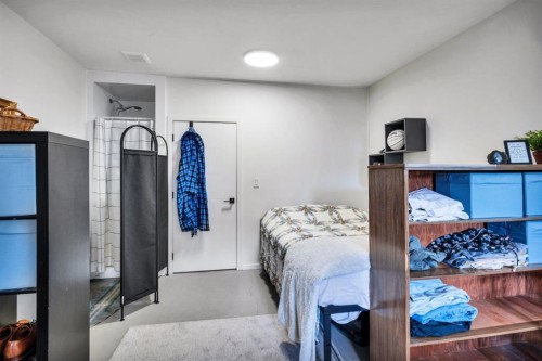 2021 112A Street, Edmonton, AB - Indoor Photo Showing Bedroom