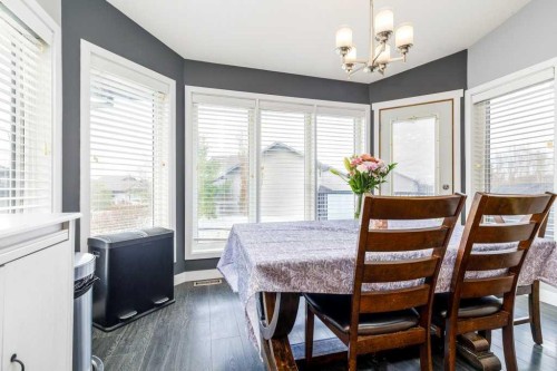 898 Ramage Crescent, Red Deer, AB - Indoor Photo Showing Dining Room