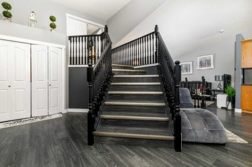 898 Ramage Crescent, Red Deer, AB - Indoor Photo Showing Other Room