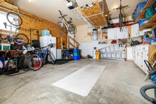 898 Ramage Crescent, Red Deer, AB - Indoor Photo Showing Garage