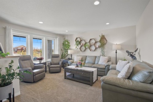 14 Tagish Avenue, Red Deer, AB - Indoor Photo Showing Living Room