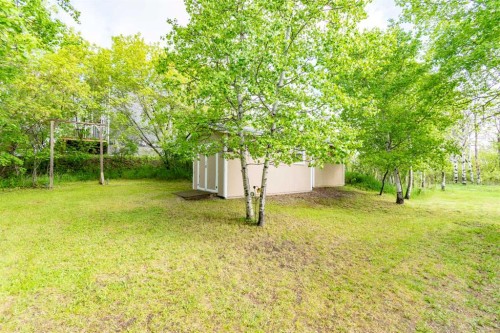 14 & 16 4 Street, White Sands, AB - Outdoor