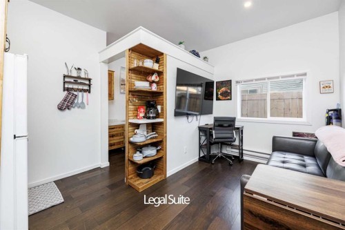 4836 49 Street, Innisfail, AB - Indoor