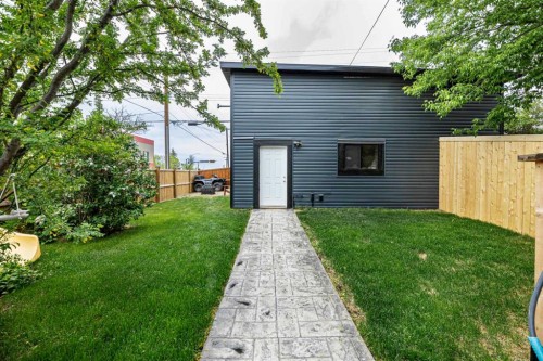 4836 49 Street, Innisfail, AB - Outdoor