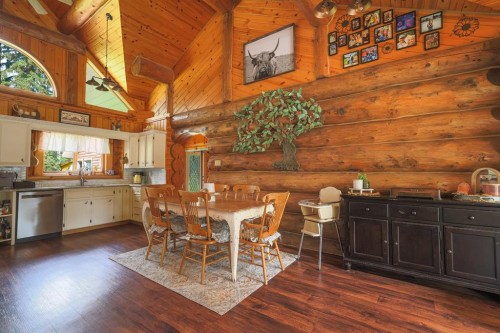 101 Clearwater Heights Drive, Rural Clearwater County, AB - Indoor Photo Showing Dining Room