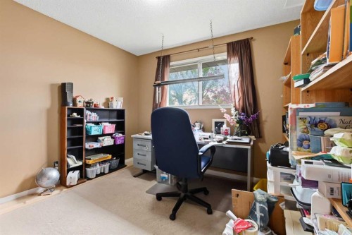 4726 47 Avenue, Lacombe, AB - Indoor Photo Showing Office