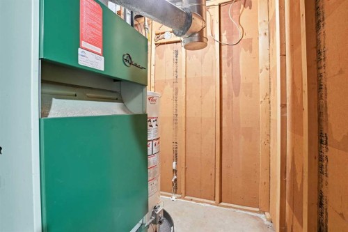 4726 47 Avenue, Lacombe, AB - Indoor