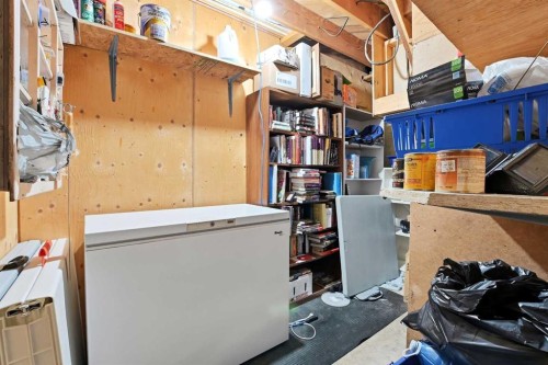 4726 47 Avenue, Lacombe, AB - Indoor