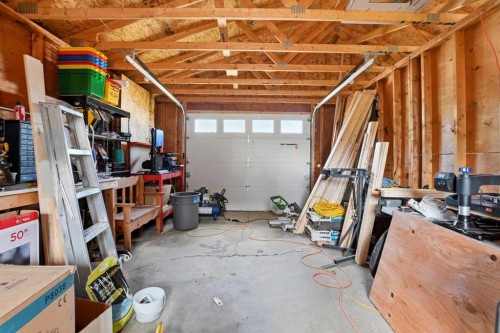4726 47 Avenue, Lacombe, AB - Indoor Photo Showing Garage