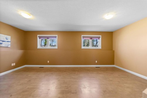 6121 39 Avenue, Camrose, AB - Indoor Photo Showing Other Room