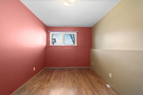6121 39 Avenue, Camrose, AB - Indoor Photo Showing Other Room