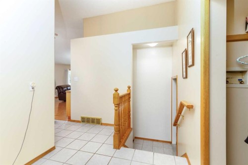 39508B Rr271, Rural Lacombe County, AB - Indoor Photo Showing Other Room