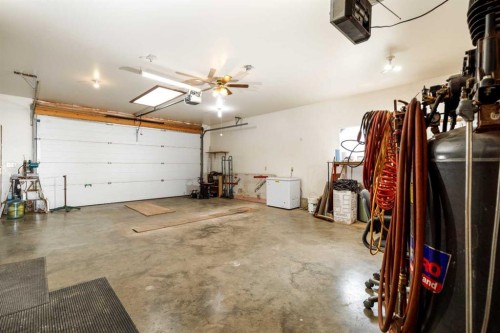 39508B Rr271, Rural Lacombe County, AB - Indoor Photo Showing Garage