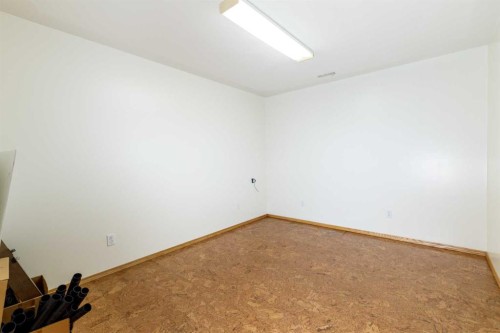 39508B Rr271, Rural Lacombe County, AB - Indoor Photo Showing Other Room