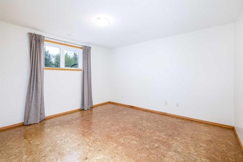 39508B Rr271, Rural Lacombe County, AB - Indoor Photo Showing Other Room