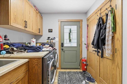 B59 Cottage Crescent, Golden Days, AB - Indoor Photo Showing Laundry Room