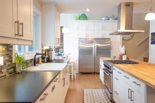 642 Cedar Way, Rural Camrose County, AB - Indoor Photo Showing Kitchen With Stainless Steel Kitchen With Upgraded Kitchen